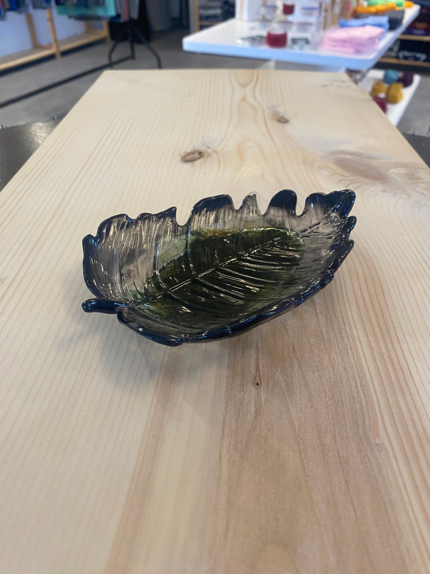 Small Leaf Trinket Tray